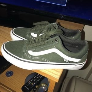 Olive vans